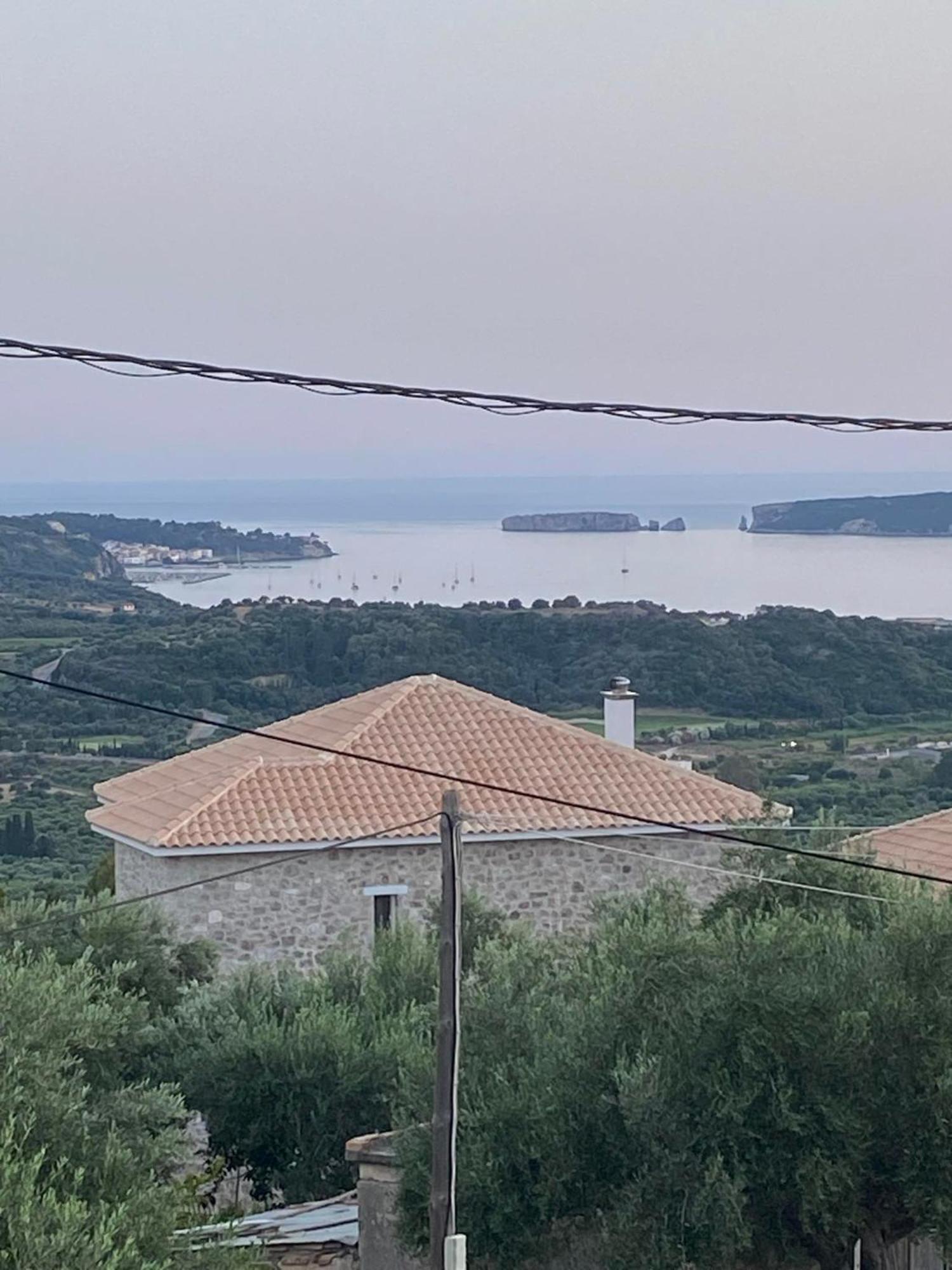 Golden Navarino'S Sunset Пилос Екстериор снимка