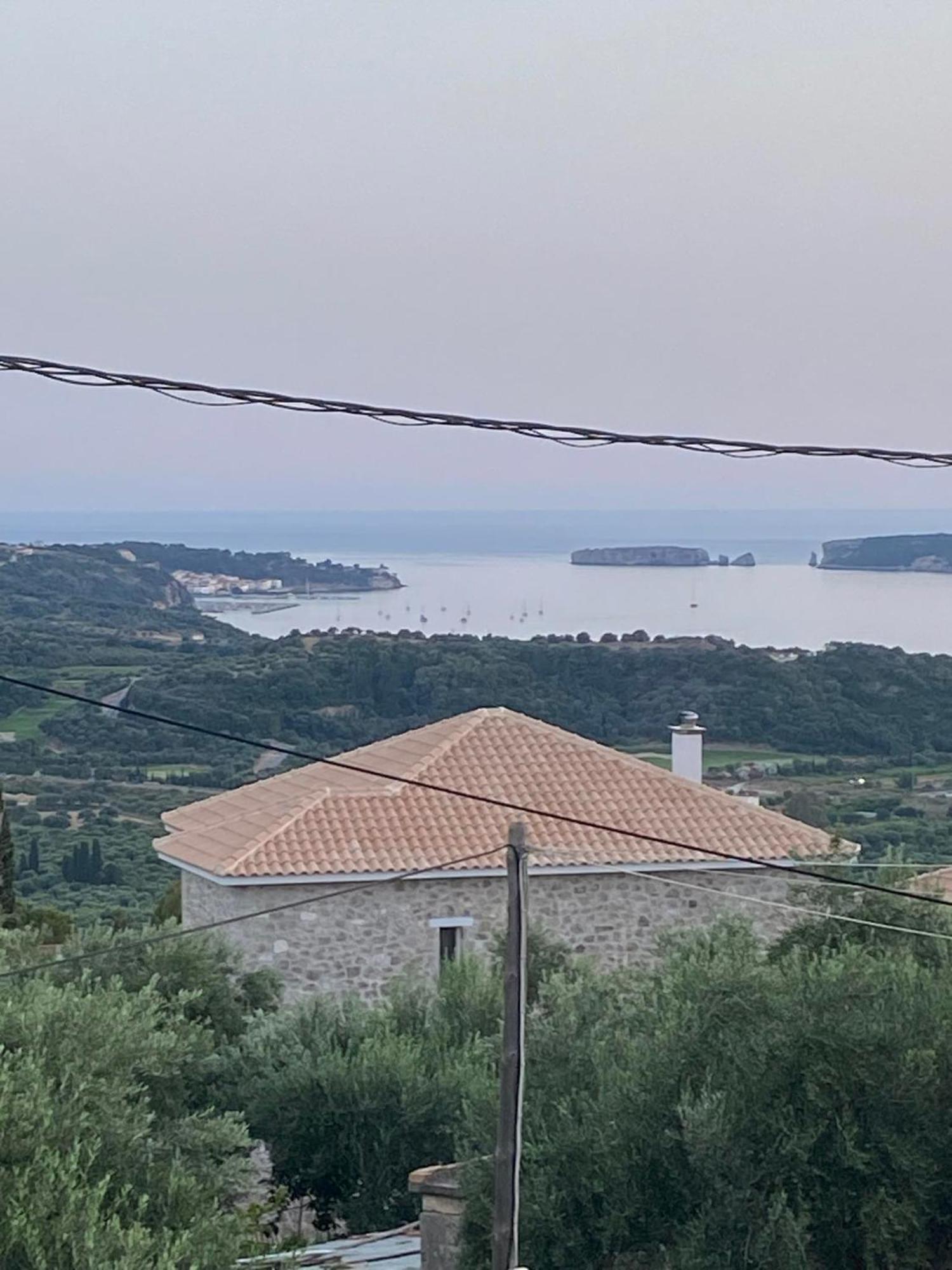Golden Navarino'S Sunset Пилос Екстериор снимка
